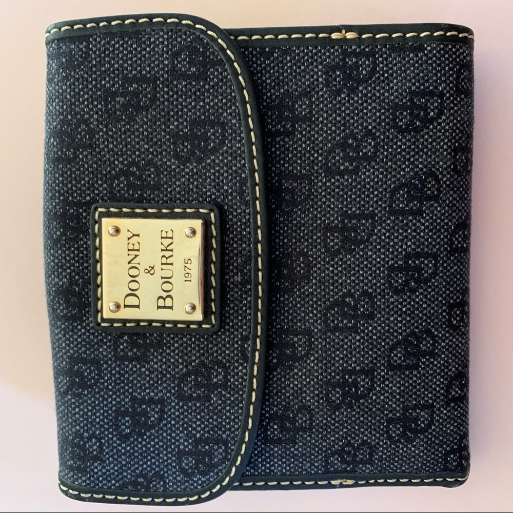 Dooney and Bourke wallet NWT